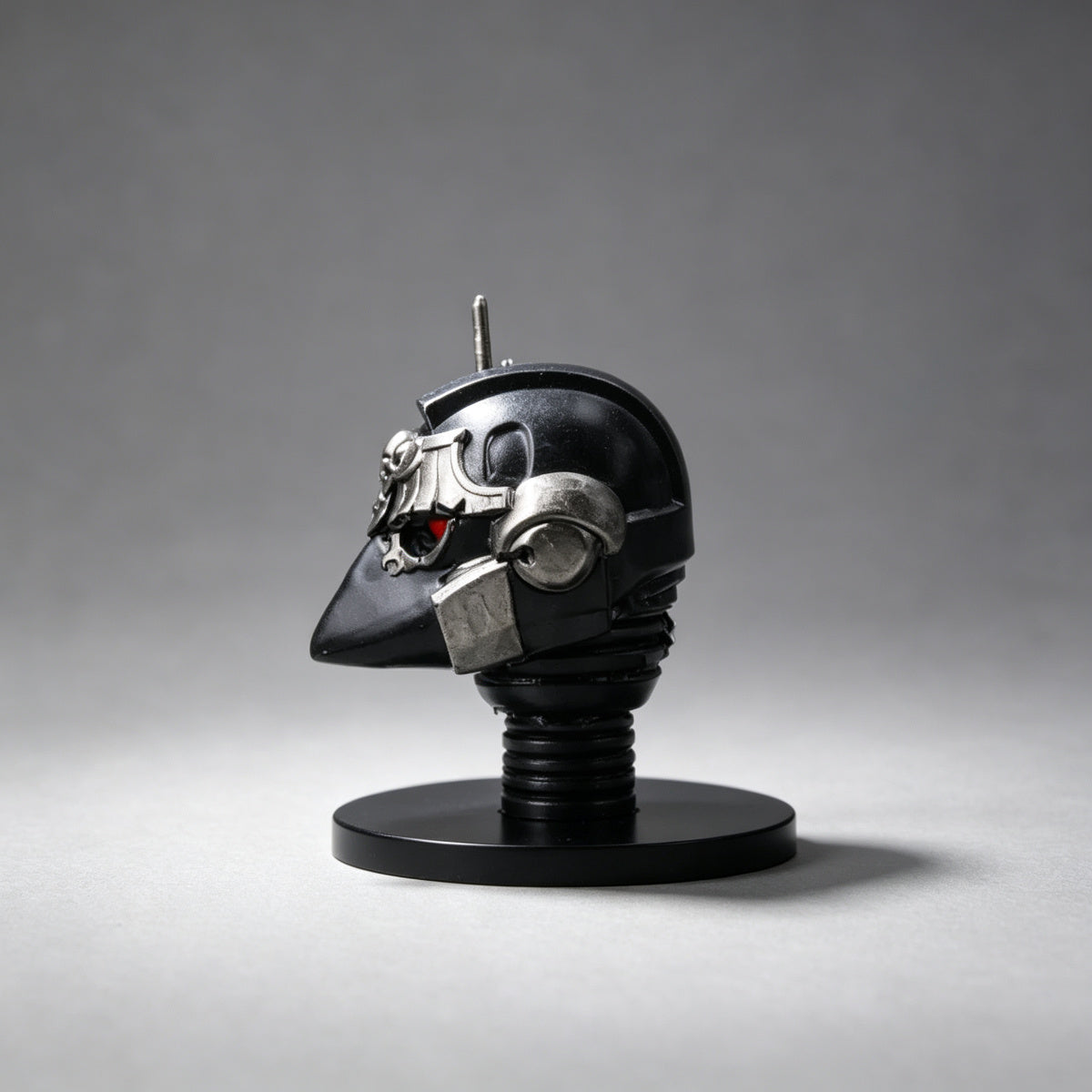 Custom Corvus Corax Helmet - Cybernetic Raven Visor - Image 3
