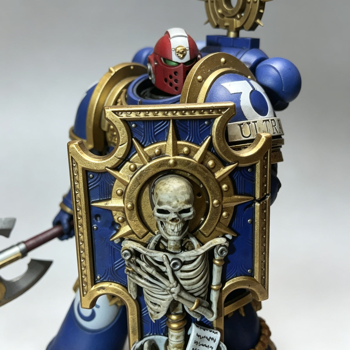 Custom Space Marine 2 Bulwark Relic Shield - Skeleton & Iron Halo - Image 3