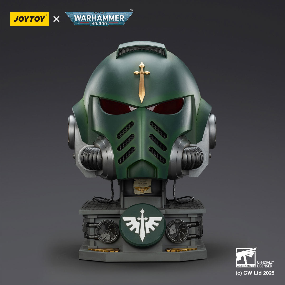 JOYTOY Warhammer 40K Dark Angels MkX Helmet & Display Stand figure