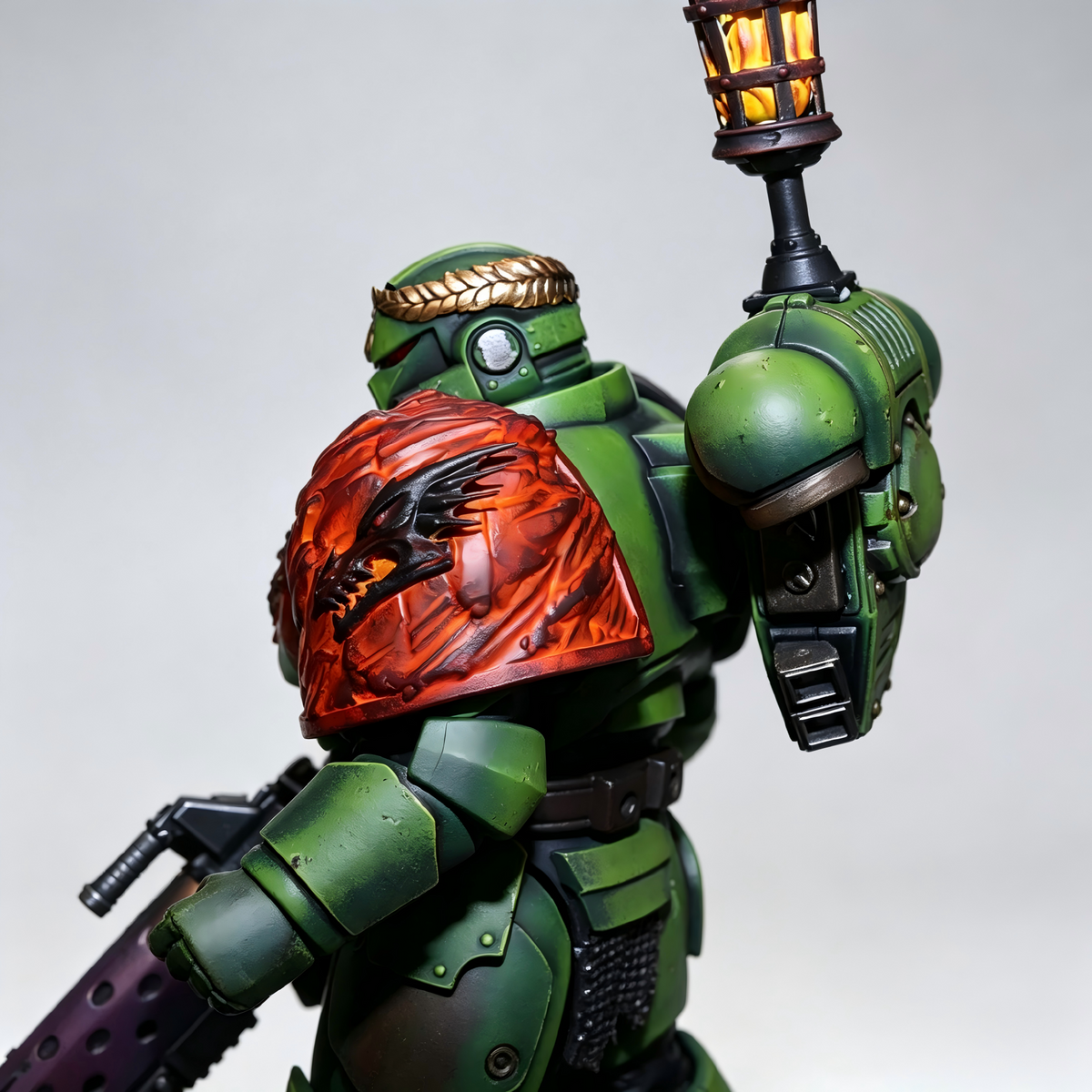 Salamanders Chapter Champion - 1/18 Custom (Magma Scale Armor & Pyreblaster) - Image 5