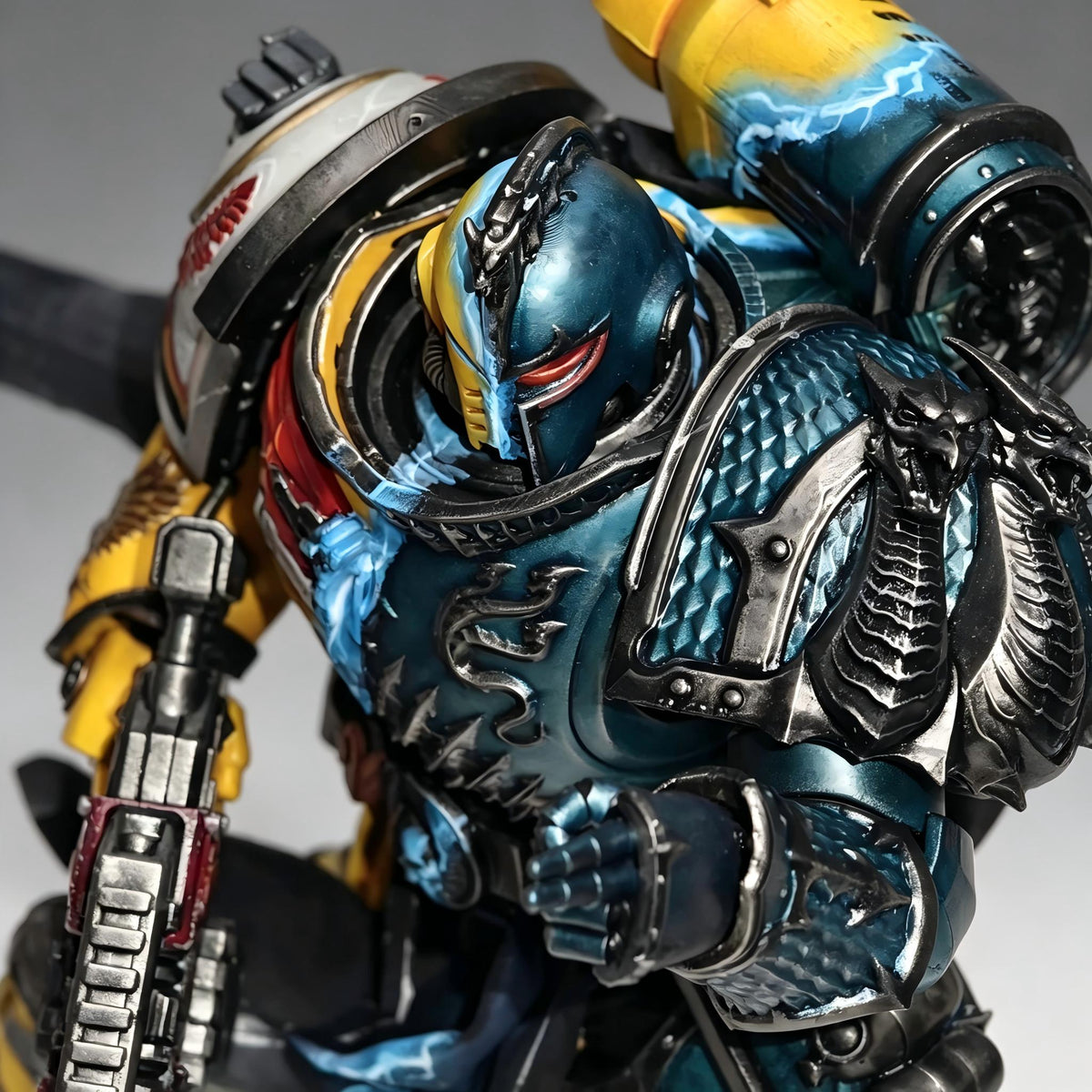 Alpha Legion Imperial Fists Disguise Shift 1/18 Scale Custom Action Figure - Image 4