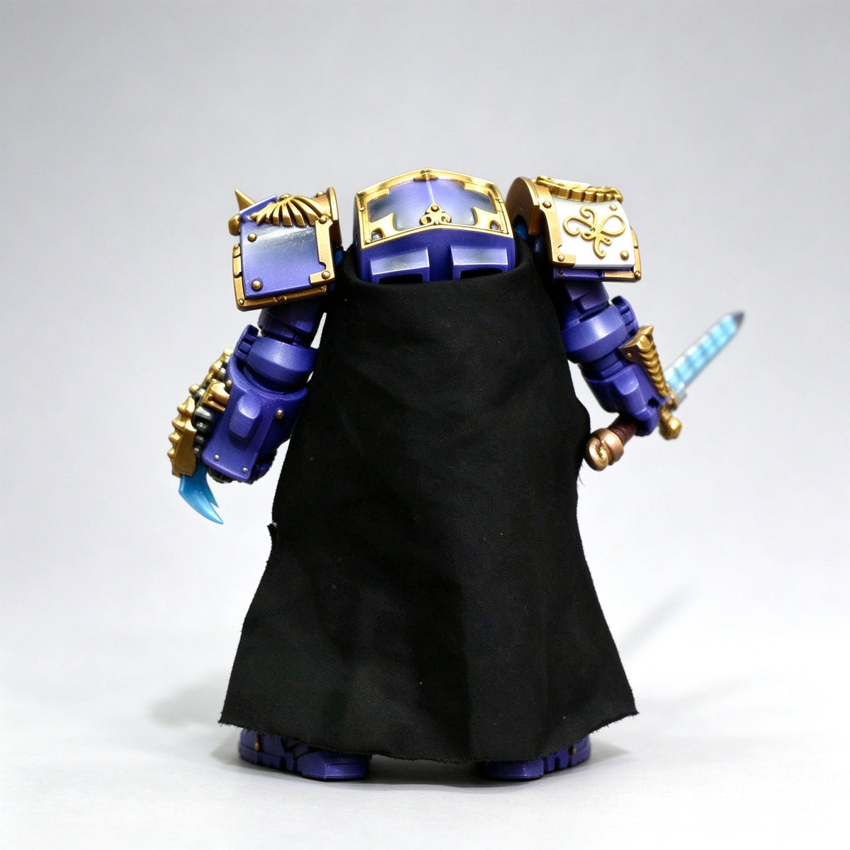 Custom 1/18 Emperor's Children Phoenix Guard Champion Tartaros Terminator (Sword & Lightning Claw) - Image 6