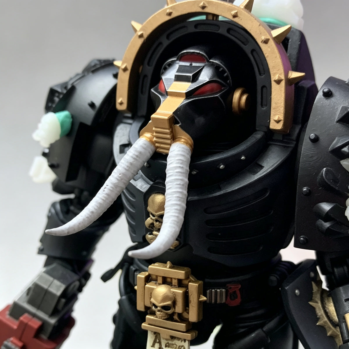 Custom Black Legion Chaos Terminator Tusked Helmet - 1/18 Action Figure Head Sculpt Upgrade - Image 5