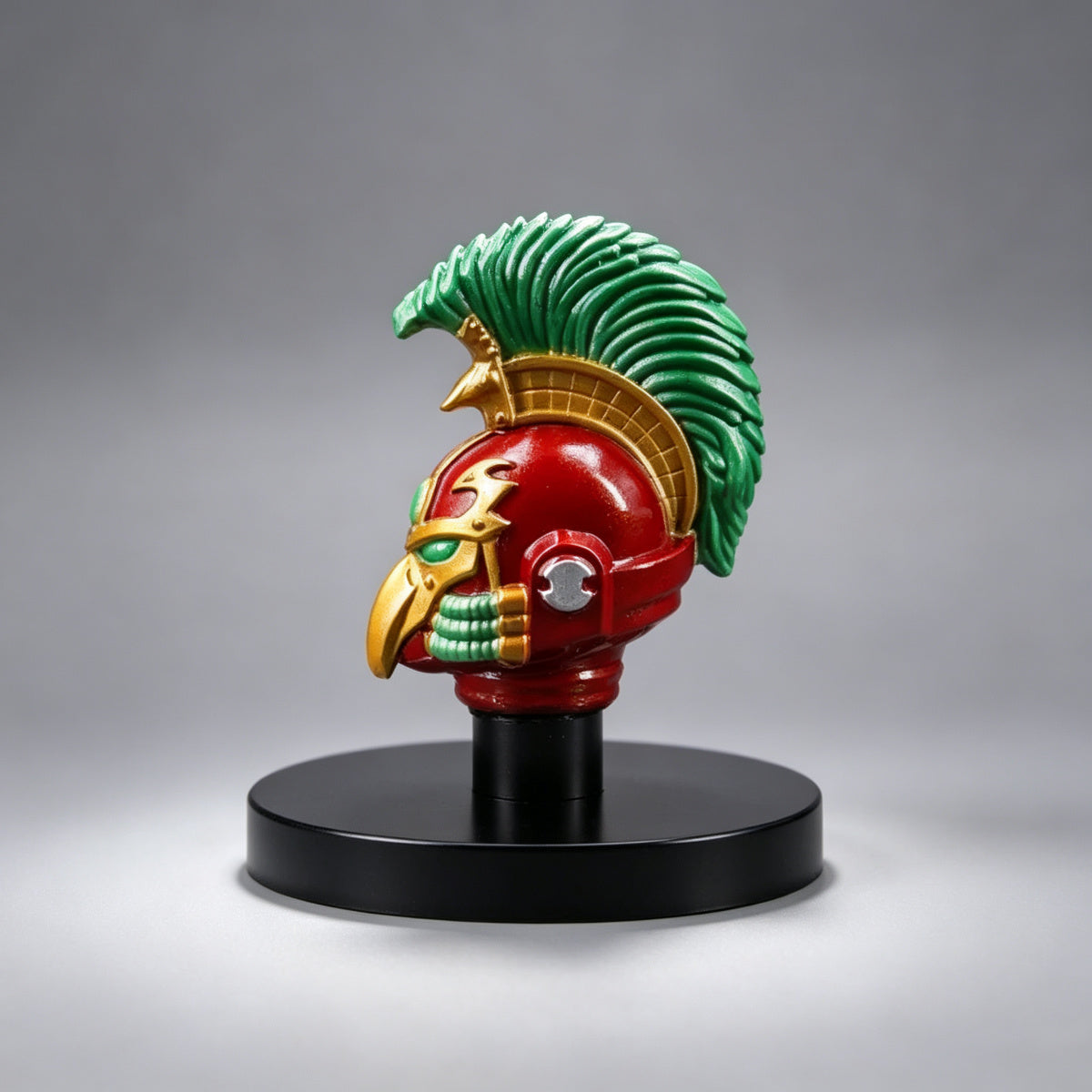 Custom Thousand Sons Helmet - Green Plume & Gold Beak - Image 2