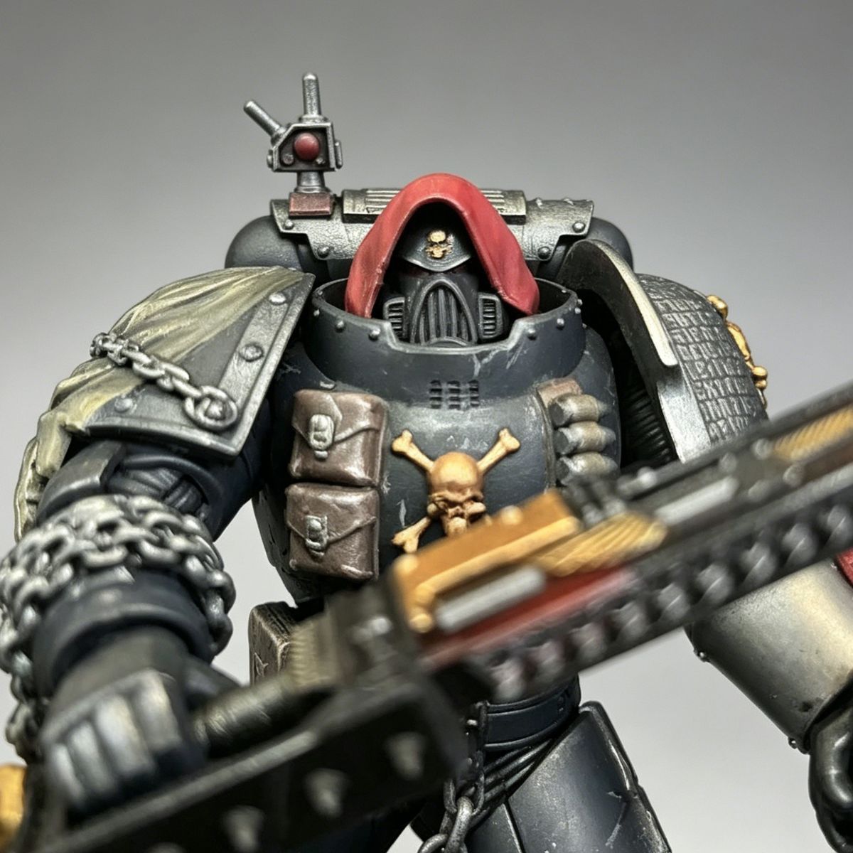 Deathwatch Blackshield Titus – Custom Repaint - Image 3