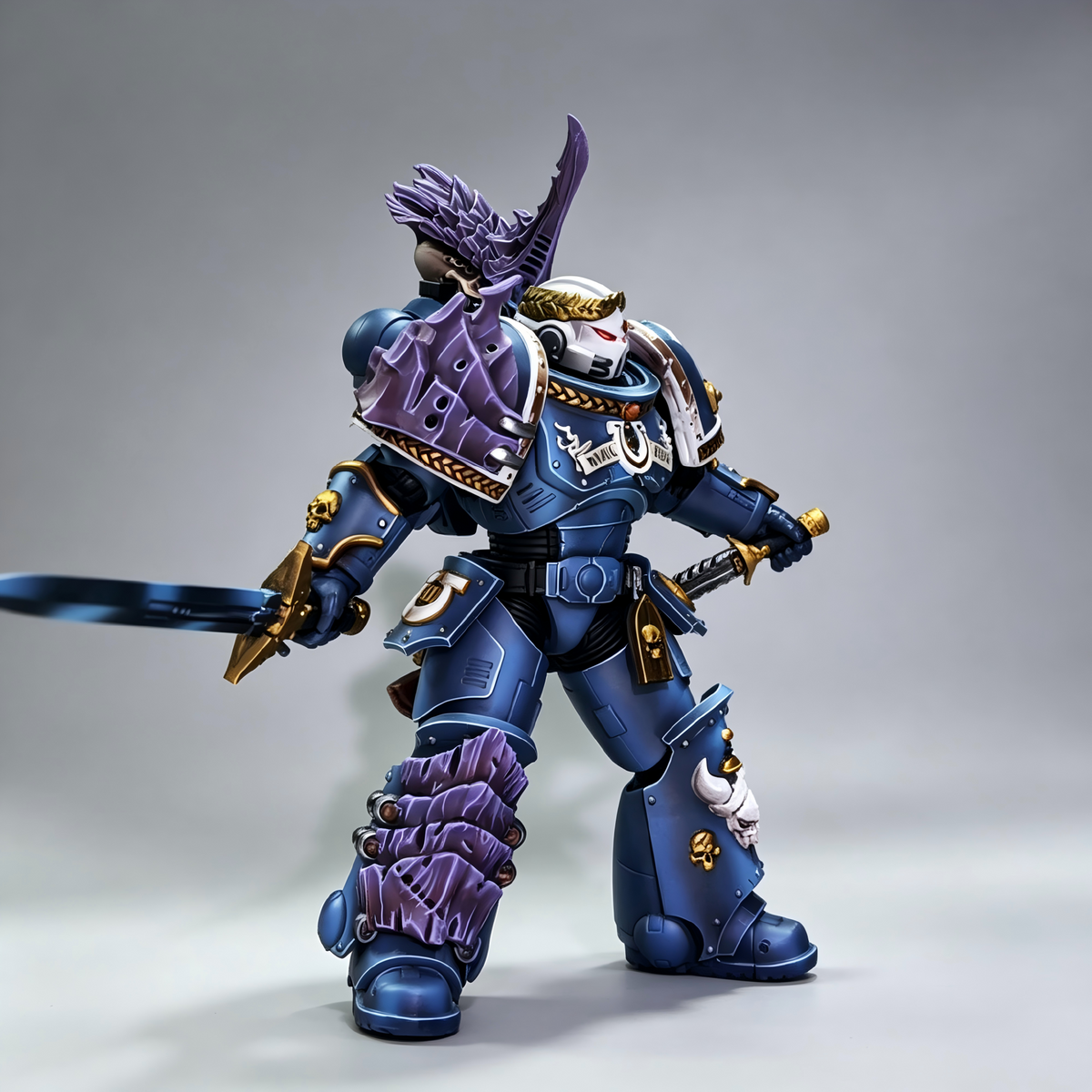 Ultramarines Tyranic War Veteran - 1/18 Custom (Tyranid Carapace Armor & Purple Power Blade) - Image 2